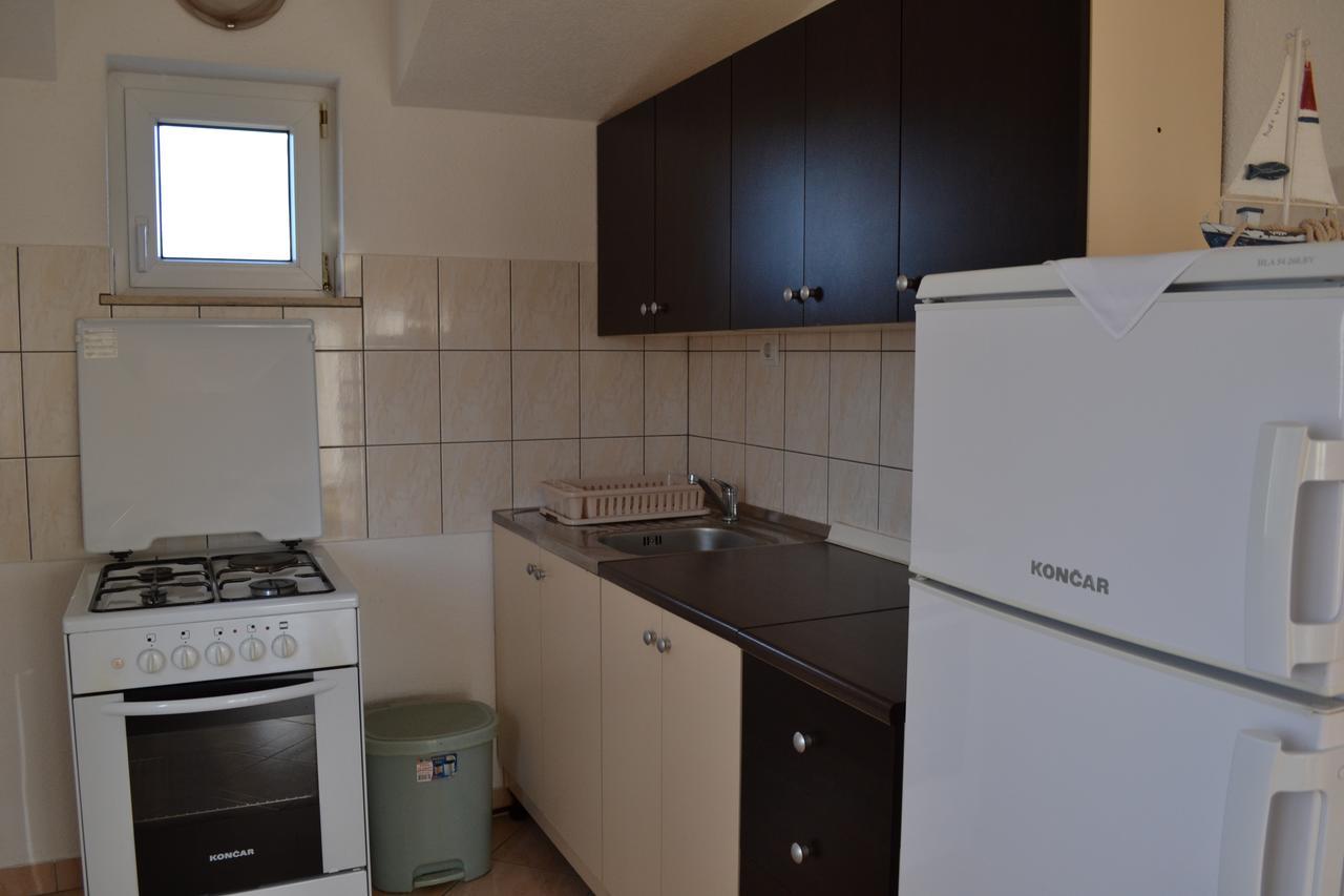 Trilj Apartman Jurika Eksteriør billede